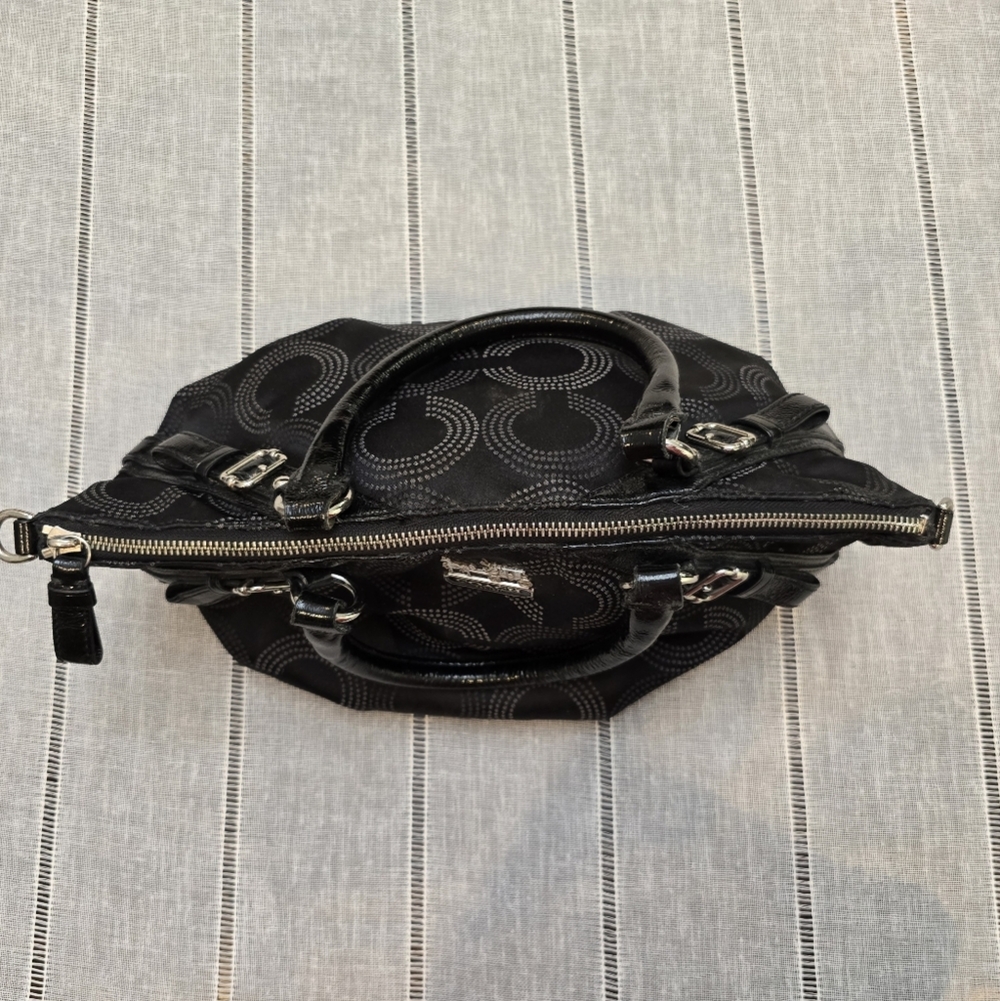 Coach Purse Black Authentic #F109315935 Handbag - Picture 10 of 11